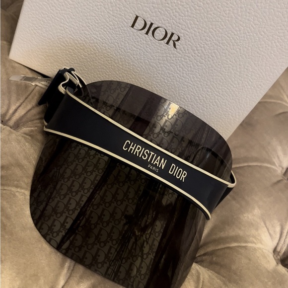 Authentic Dior Visor - Picture 8 of 8